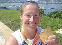 Golden day for Paralympians Morris, Hermitage