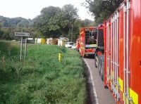 Lorry crash closes A339