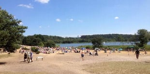 Man exposes himself to two teenage girls at Frensham Great Pond