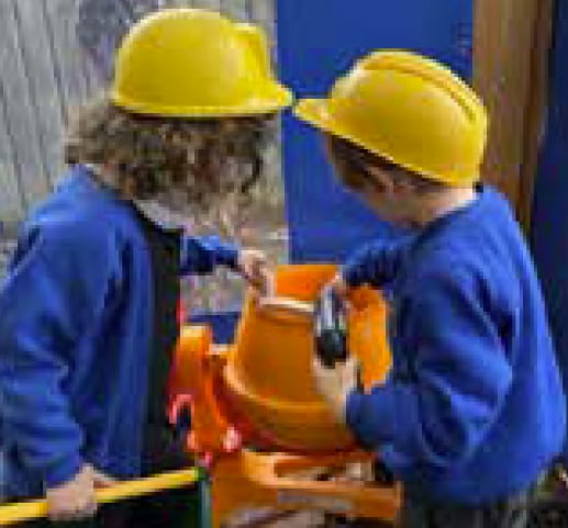 Liphook infant and junior school pupils play with construction toys, January 2023.