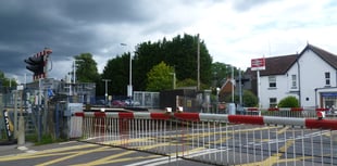 Cutting waiting times at level crossing key to Liss regeneration plans