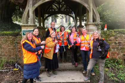 Litter-pickers spruce up Bramshott before village's coronation party