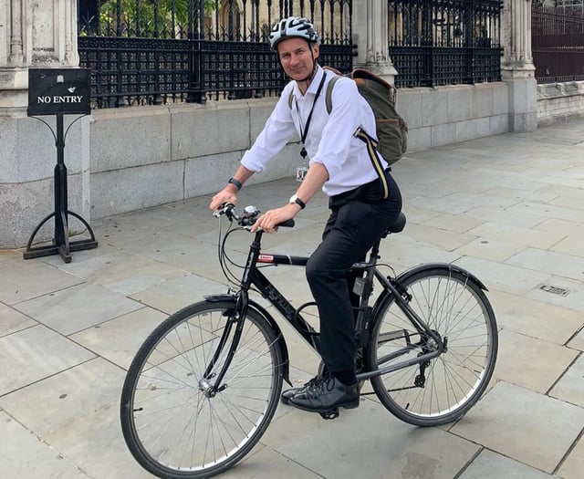 Chancellor Jeremy Hunt to take part in Farnham Charity Bike Ride