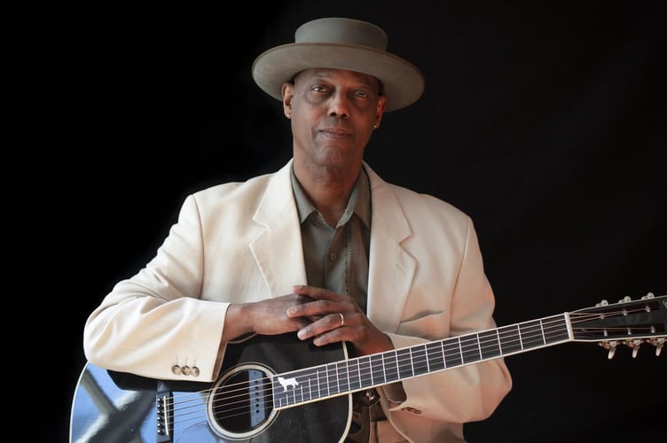 Eric Bibb.