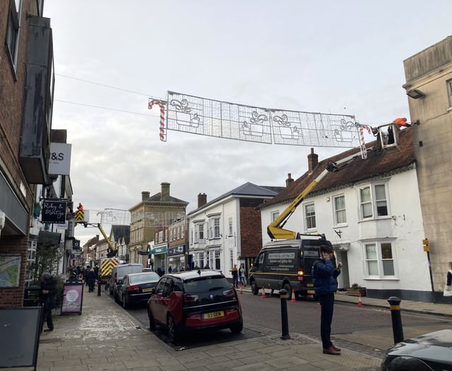 Countdown begins to Big Christmas lights switch on in Petersfield