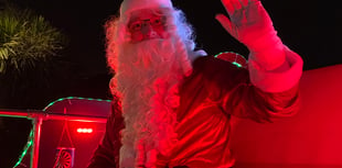 Watch: Santa's Sleigh spotted in Farnham in aid of Farnham Foodbank