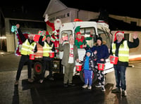 Santa's Sleigh tour of Farnham raises £4,000 for the Foodbank