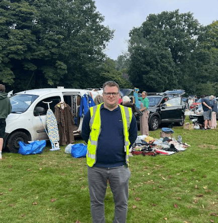 Mayor Oliver Leach attends car boot sale