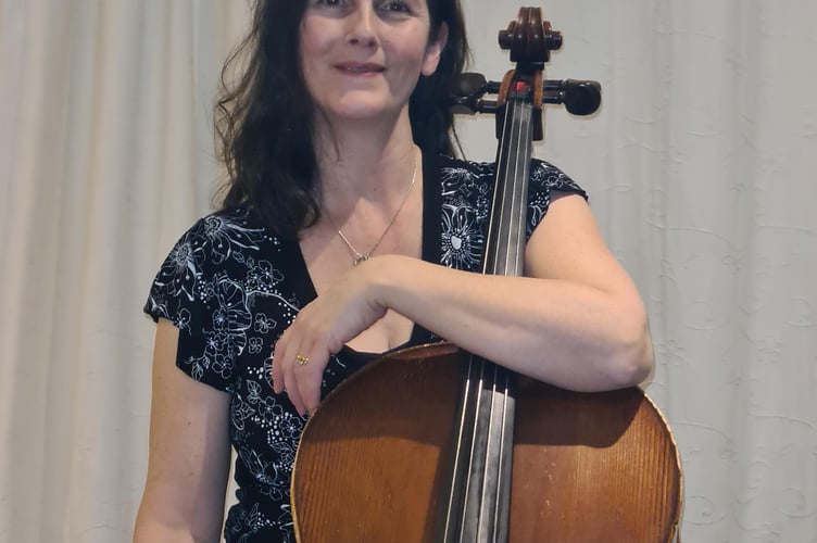 Anna Hunt Cello Haslemere Musical Society